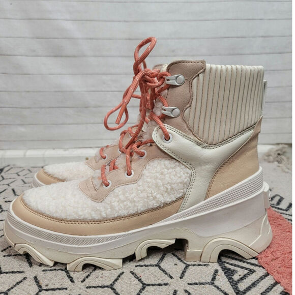 SOREL Brex Cozy Waterproof Boot in Nova Sand/Sea Salt, sz 10 - Picture 3 of 16